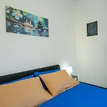 Casa Giorgia With Parking Space 아파트 *