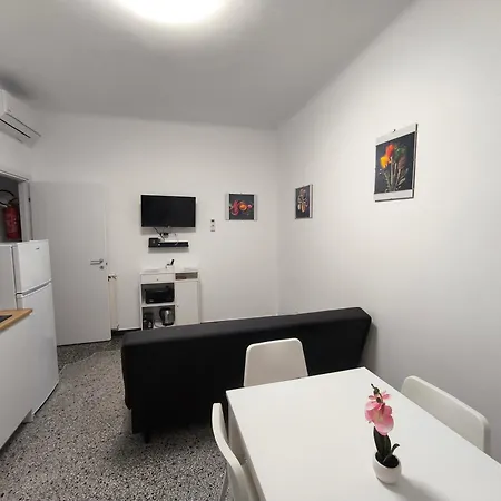 公寓 Casa Giorgia With Parking Space 热那亚